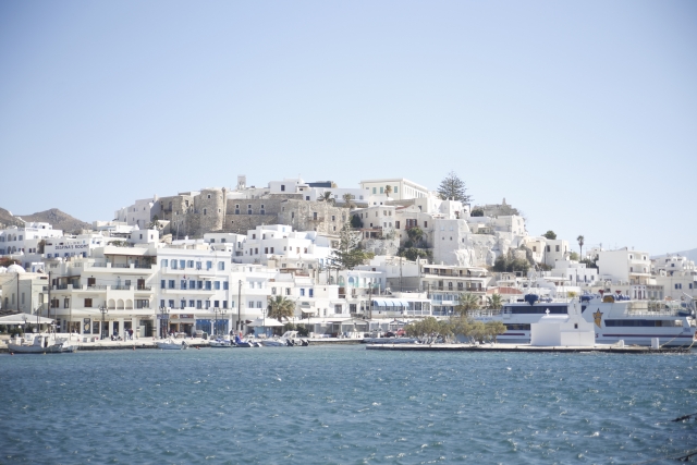 海に囲われたギリシアサントリーニ島