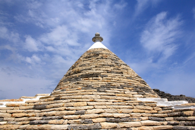 トゥルッリ屋根