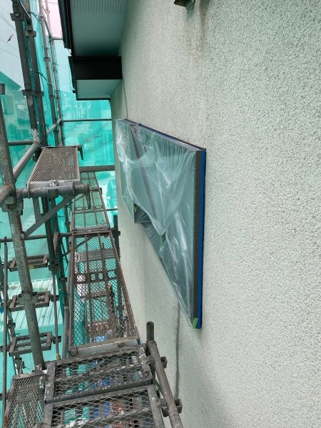 窓周りの養生しました