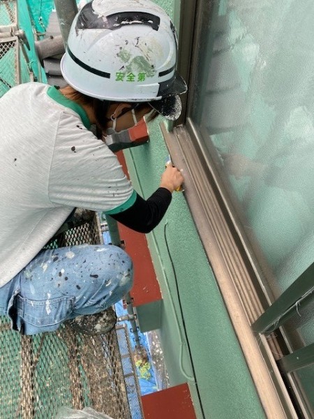 養生剥がし中です