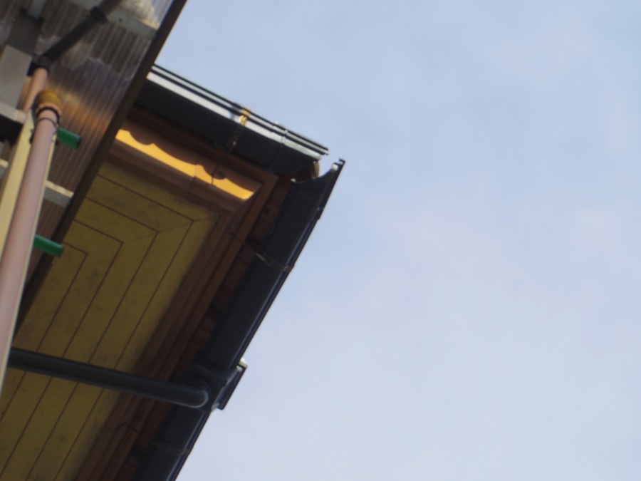 出隅が割れています