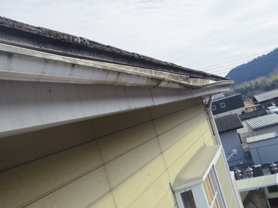 東面の破損箇所です