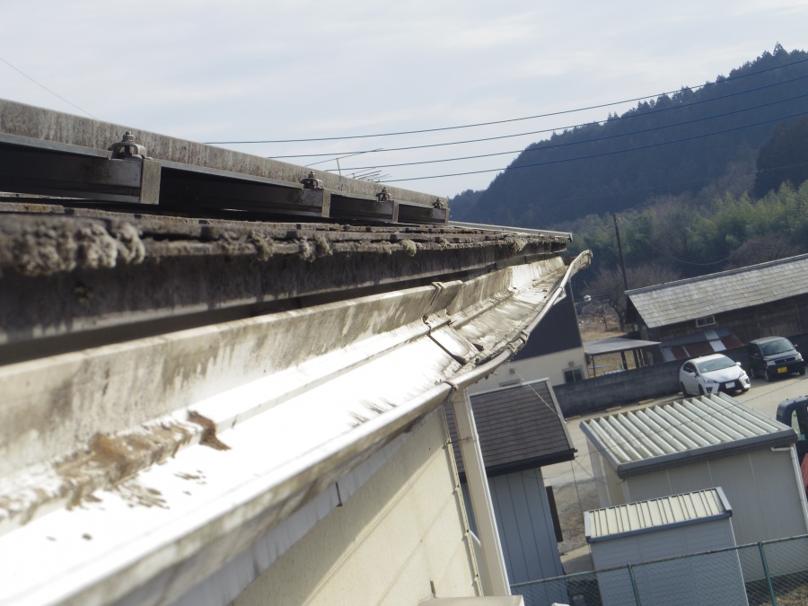 南面の破損箇所です