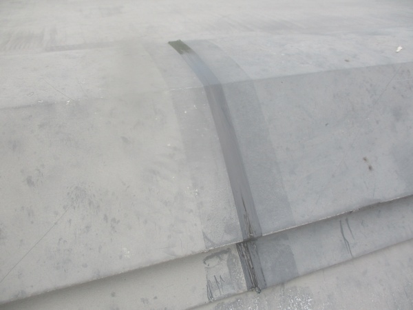 棟板金のシーリング終了です