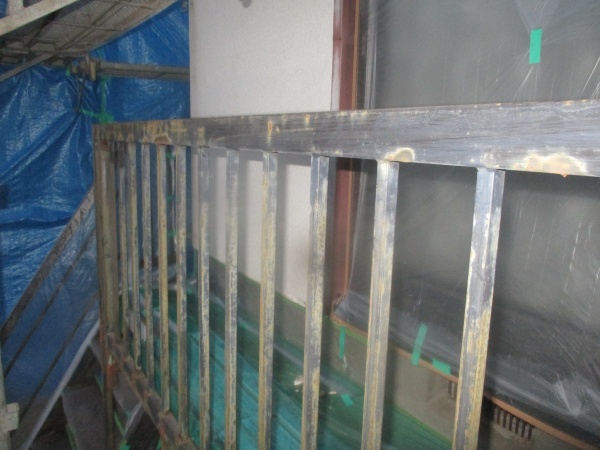 手すりのケレンが終了しました