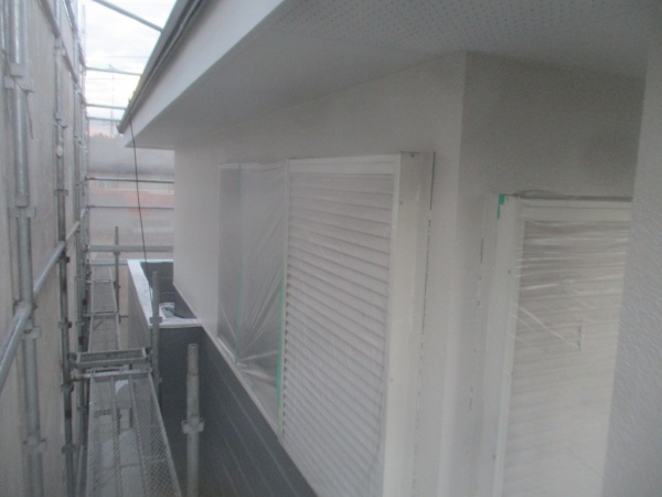 ２階の上塗り塗装が終了しました