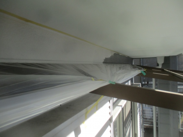 中塗り塗装中です