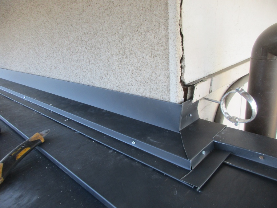 水切りの出隅を加工しました