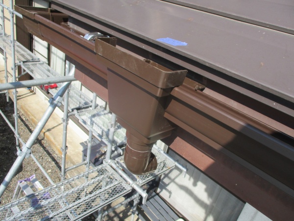 集水器の取り付けが終了しました