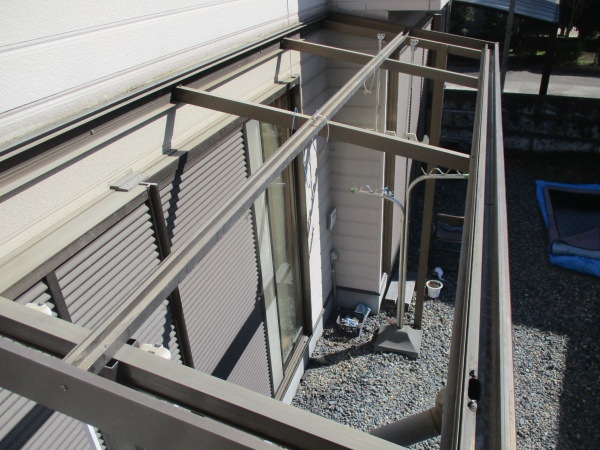 清掃後の軒先樋の状態です