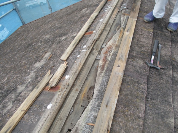 棟板金を解体しました