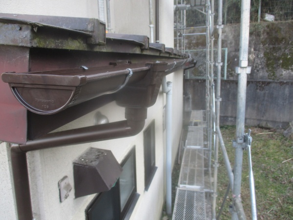 雨樋の取り付けが終了しました