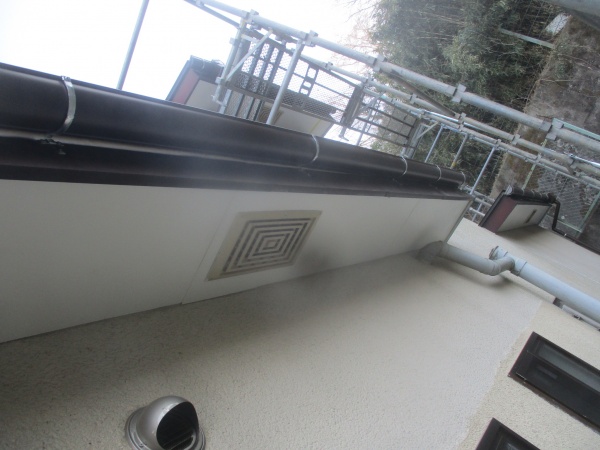 換気口カバーを取り付けました
