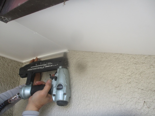 フィニッシュネイルで固定しました