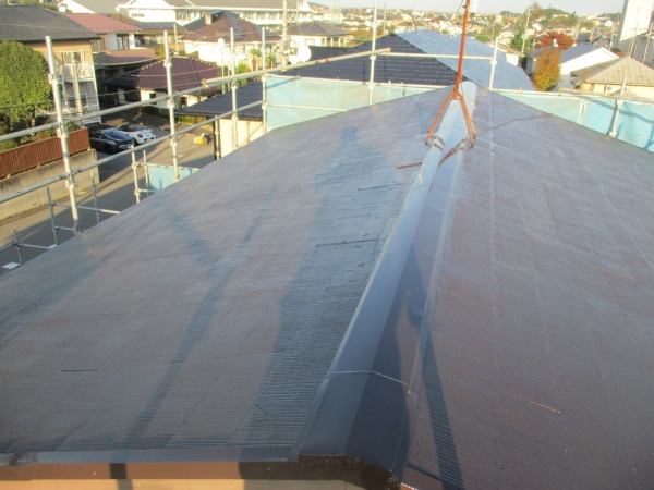 ２階屋根の上塗りが終了しました