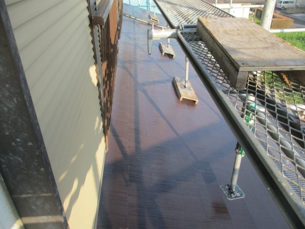 １期亜南面の上塗りが終了しました