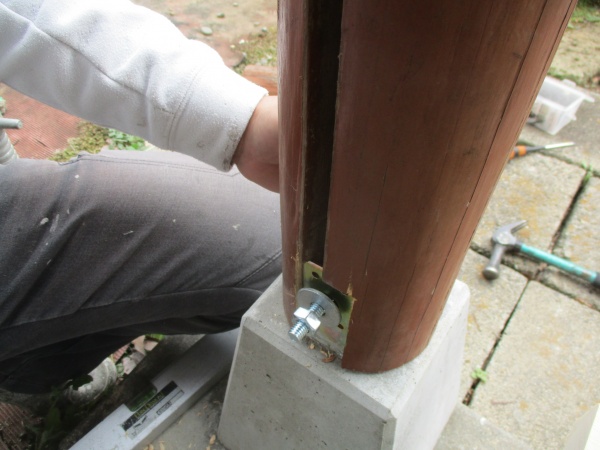 ボルトを通しました