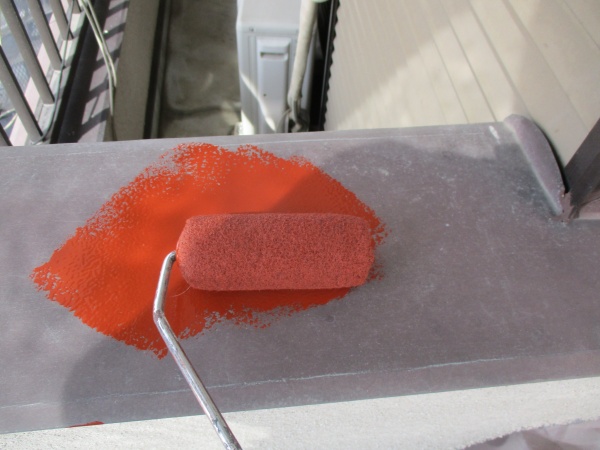 さび止めローラー塗装中です