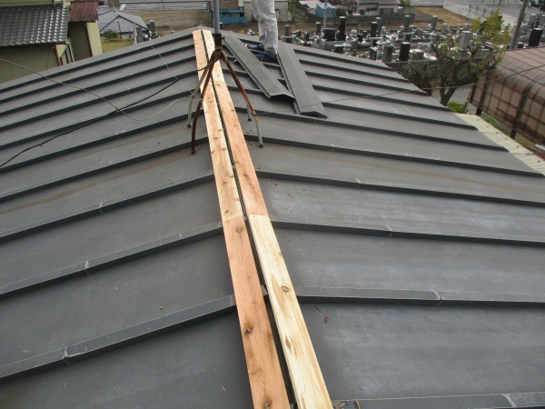 新規の貫き板の取り付けが終了しました