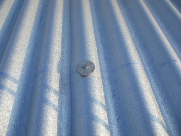 波板の固定状況です