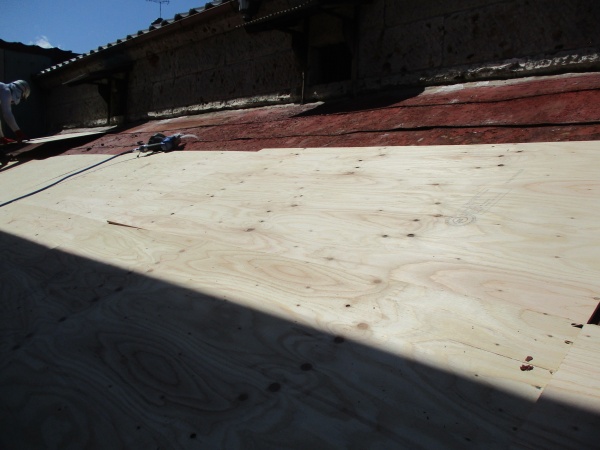 野地板の加工取付が終了しました