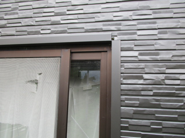 見切り縁カバーを取り付けました