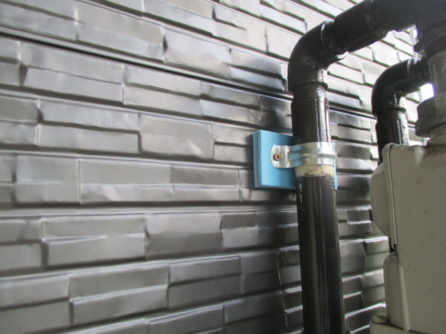 ガスメーターを仮止めしました