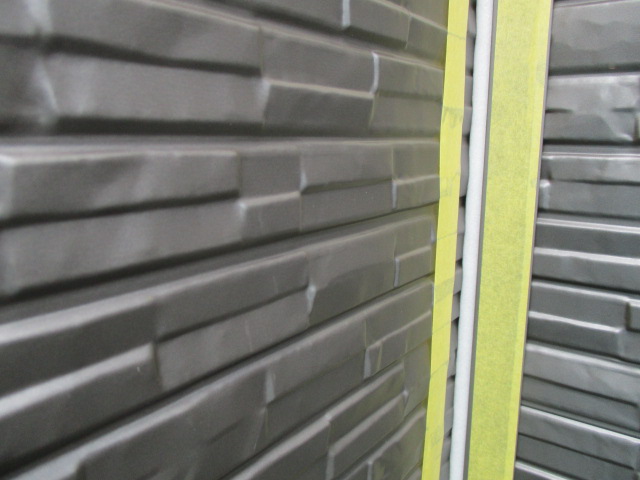 バックアップ材を入れました