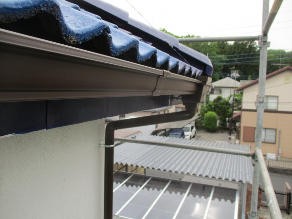 雨樋の取り付けが終了しました