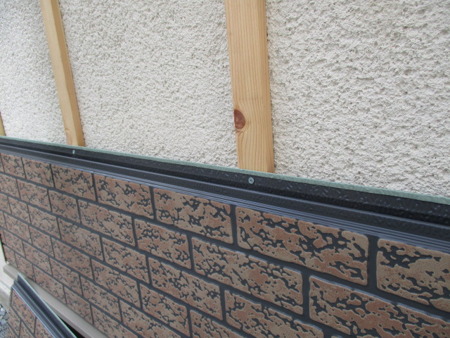 １枚目を取り付けました