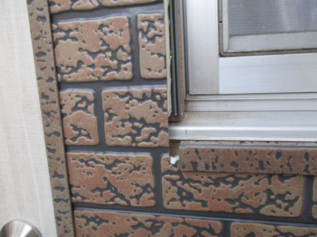 ドア周りの加工をしました