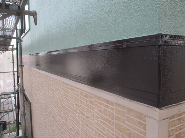 幕板の上塗りが終了しました