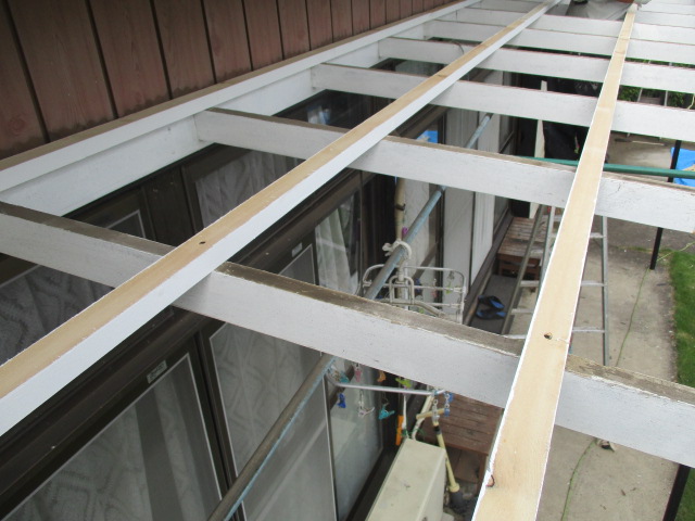 桟木の取り付けが終了しました