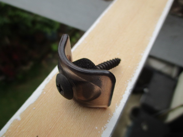 桟木が木製用のビスです