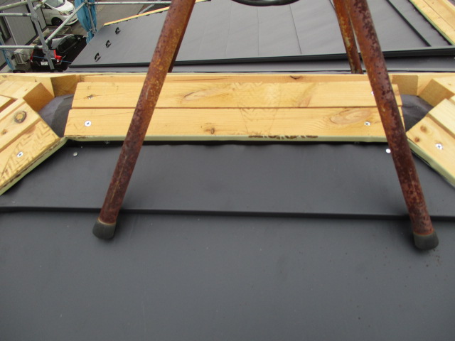 大棟との取り合いです