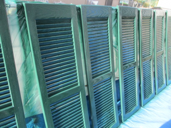 ルーバーの上塗り終了です