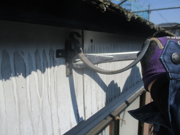 軒樋金具を撤去しました