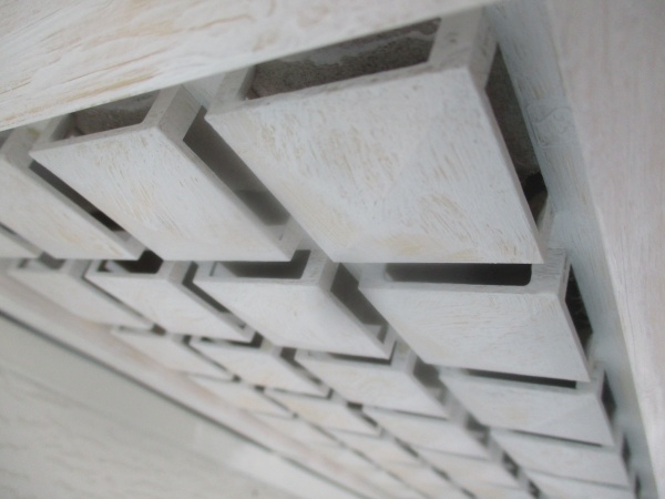 排気口の中塗りが終了しました