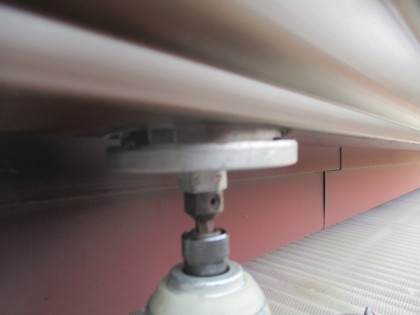 排水穴を開けました