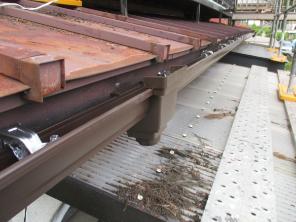 集水器の取り付けが終了しました