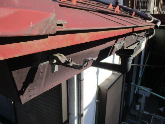 軒樋を撤去しました