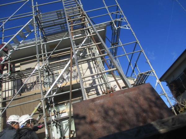 昇降機を設置しました