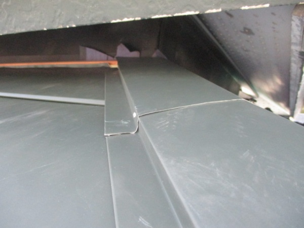 越屋根との納めが終了です