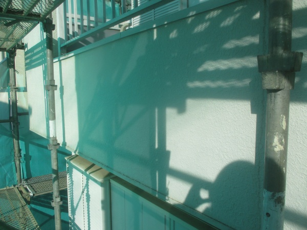 スタッコ仕上の部分の洗浄終了です