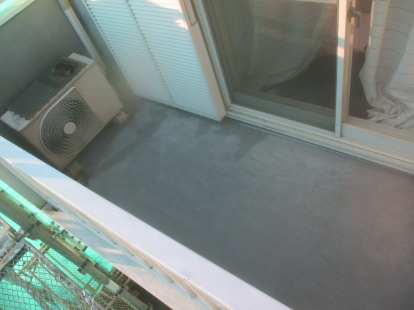 ベランダの洗浄終了です