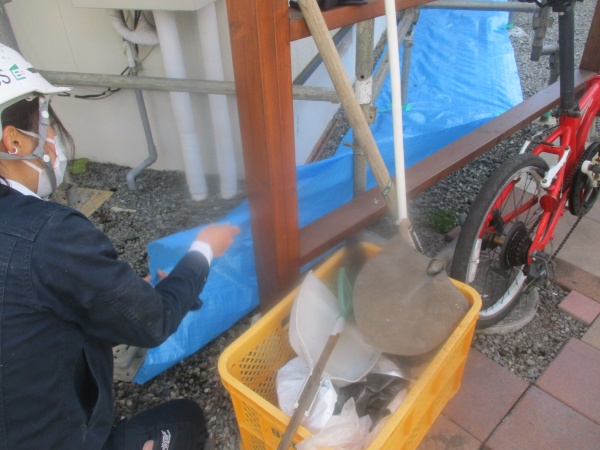 土間養生中です