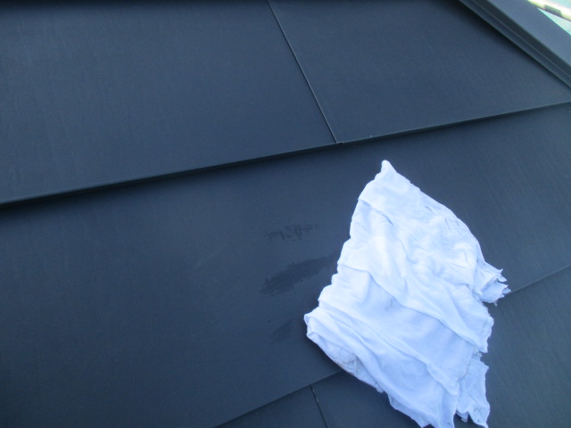 ルーフを水拭きしました