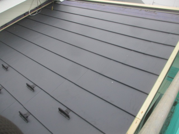 ルーフ貼り付け終了面です