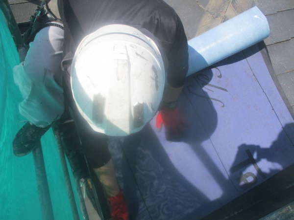 ルーフィングの貼り始まりです