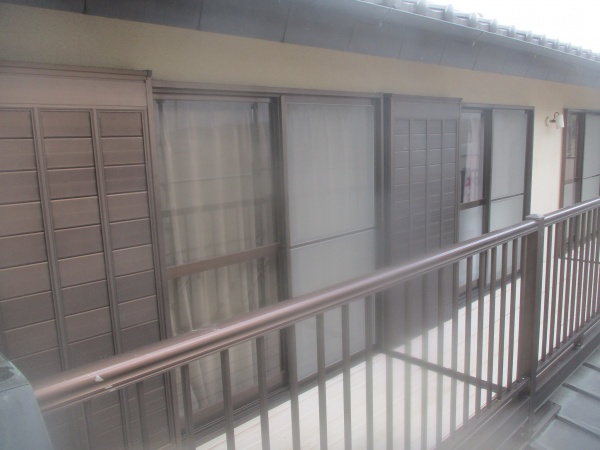 ２階ベランダ周りの洗浄終了です